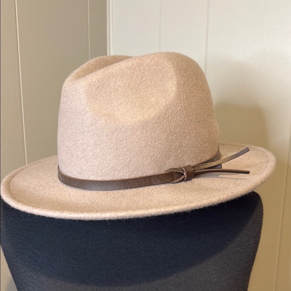 D&Y Women’s Tan and Brown Fedora Hat Classic